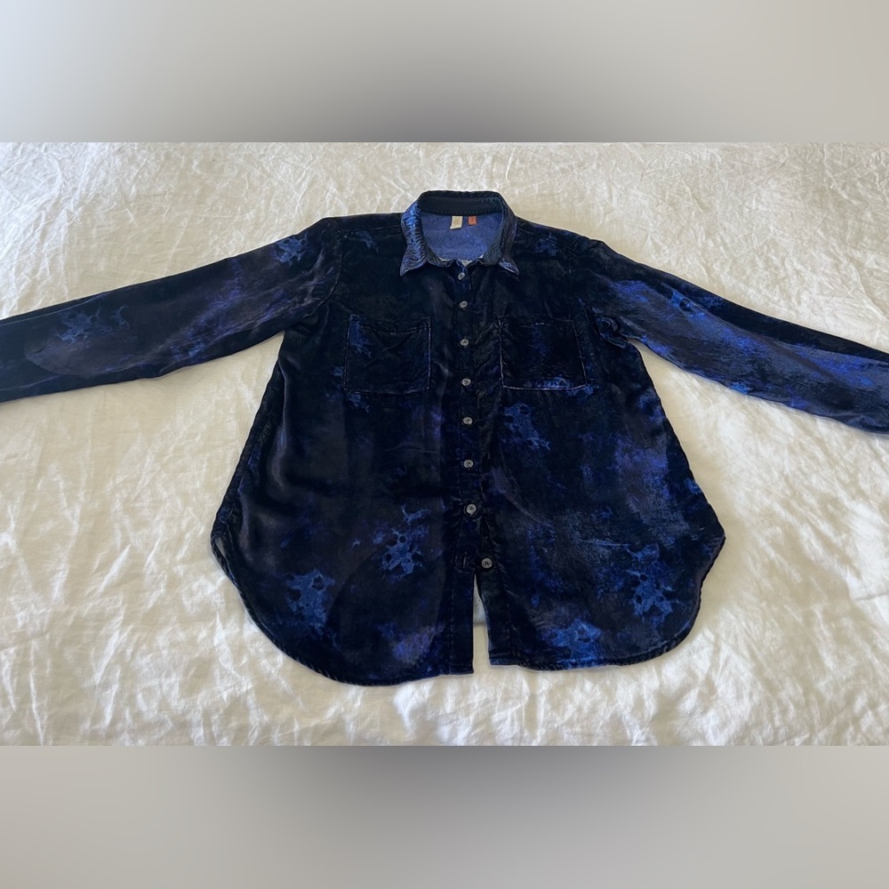 Anthropologie Pilcro | Women’s 10 | Mara Relaxed Velvet Buttondown Blue Motif